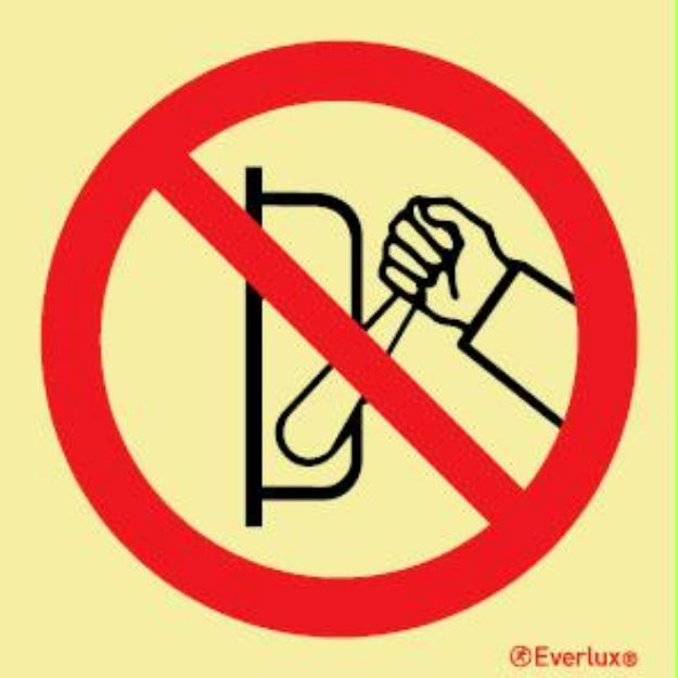 Prohibition sign Do not operate